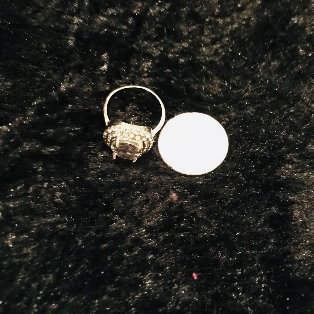 Statement Ring - Picture 3 of 3